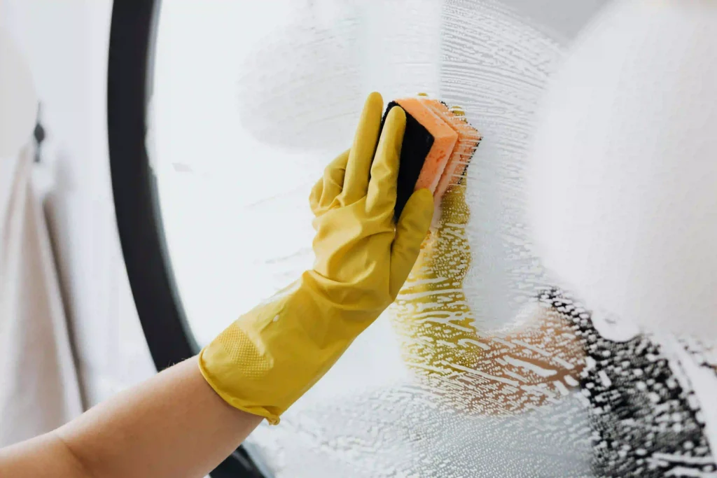 Glass Spry Cleaning Services In Kochi. Best house cleaning services in Kochi